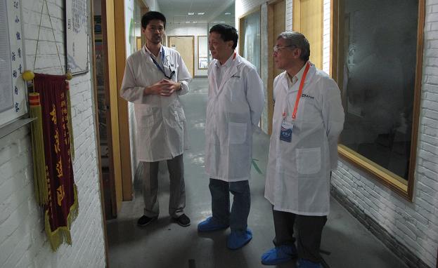 中國分析測試協(xié)會領(lǐng)導(dǎo)蒞臨華測檢測考察